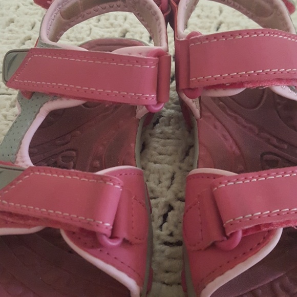 KHOMBU Sandals. - Picture 5 of 8